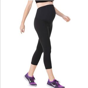 Ingrid & Isabel cropped leggings